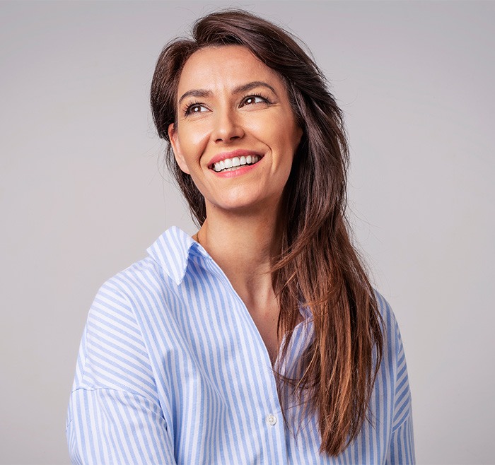 Portrait of smiling woman with nice teeth